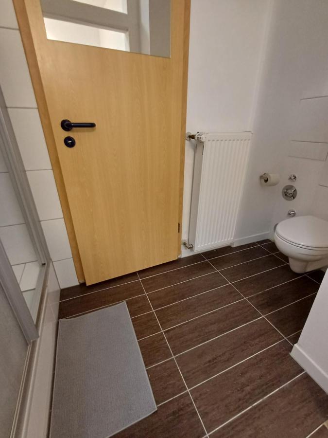 Doppelzimmer Mit Bad- Fernseher Meine Luaran gambar